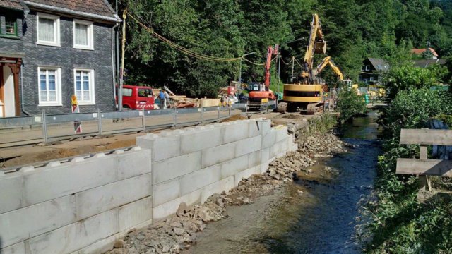Vorbereitungen für den Einsatz des Bohrpfahlgerätes Vorbereitungen für den Einsatz des Bohrpfahlgerätes