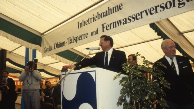 Einweihung Große Dhünn-Talsperre 30.09.1988 Festredner NRW-Justizminister Dr. Rolf Krumsiek Einweihung Große Dhünn-Talsperre 30.09.1988 Festredner NRW-Justizminister Dr. Rolf Krumsiek