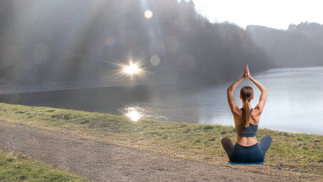 Yoga an der Wupper-Talsperre