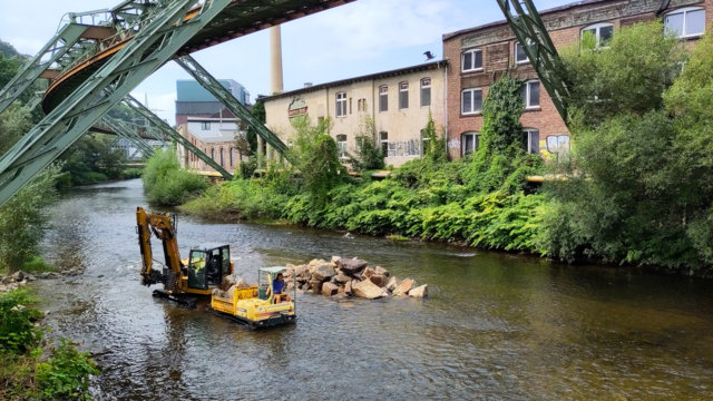 Wupper in Wuppertal, Renaturierung bei Bayer Wupper in Wuppertal, Renaturierung bei Bayer