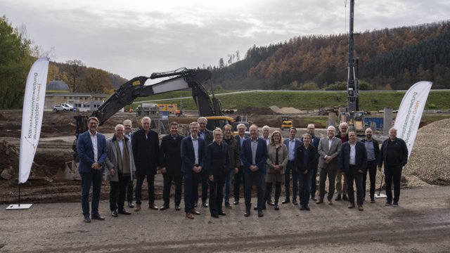 Ortstermin der Gesellschafter der KVB auf der Baustelle Ortstermin der Gesellschafter der KVB auf der Baustelle